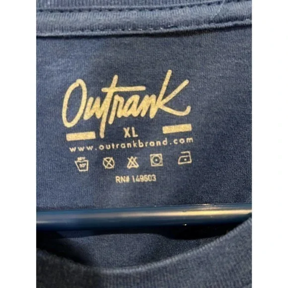 Outrank graphic t-shirt - Picture 3 of 3